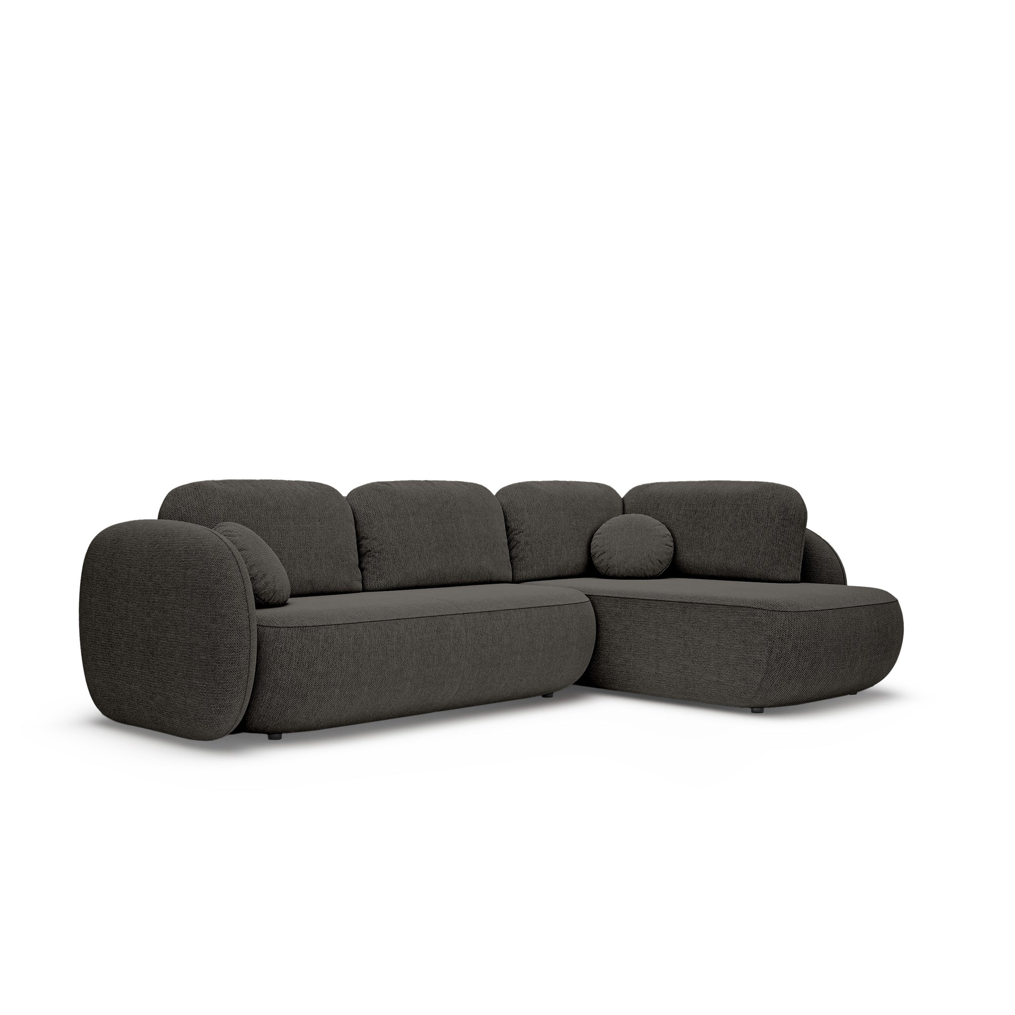 Narożnik z funkcją spania o powierzchni 123x250 w stylu organic modern - tkanina Aragon, zaokrąglona forma, dekoracyjne poduszki | OLEMO Prawostronny Bazaltowy Brąz (ARAGON 97)