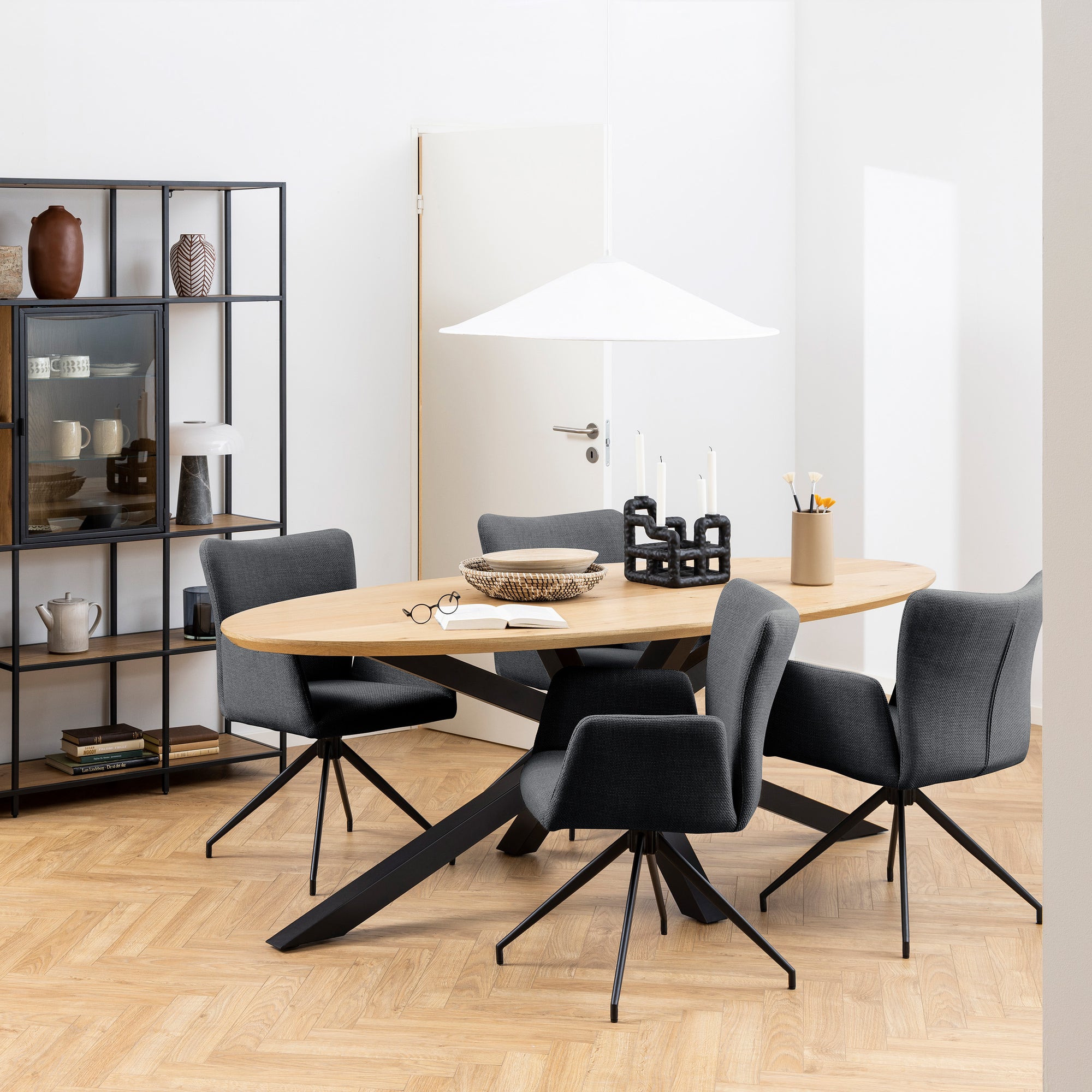 Duży stół owalny 220x76 w stylu industrialnym - naturalny blat, industrialny charakter | Surfo