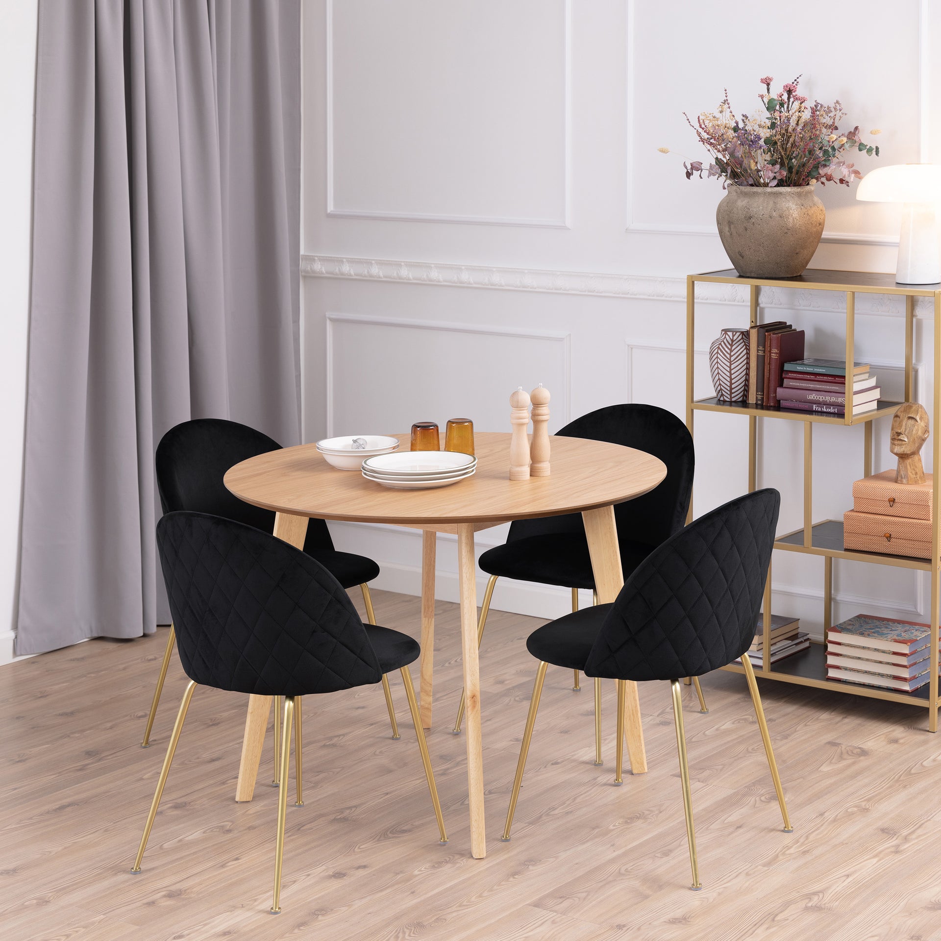 Okrągły stół do jadalni 105x76 w stylu skandynawskim - drewniane nogi, kompaktowa forma | Krel