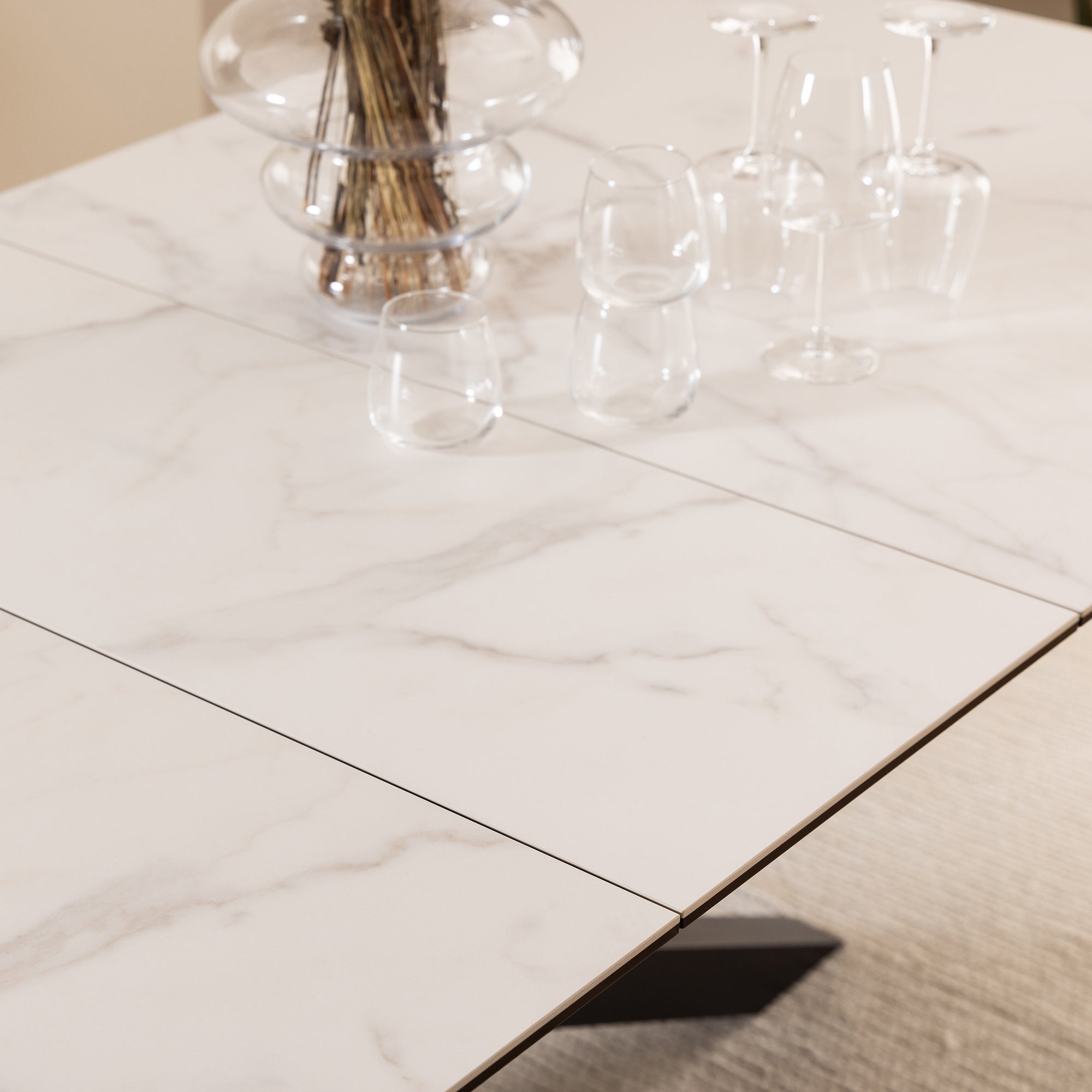 Duży rozkładany stół do jadalni 200-240x76 w stylu nowoczesnym - ceramiczny blat, designerski stelaż, 4 warianty kolorystyczne | Lorrins