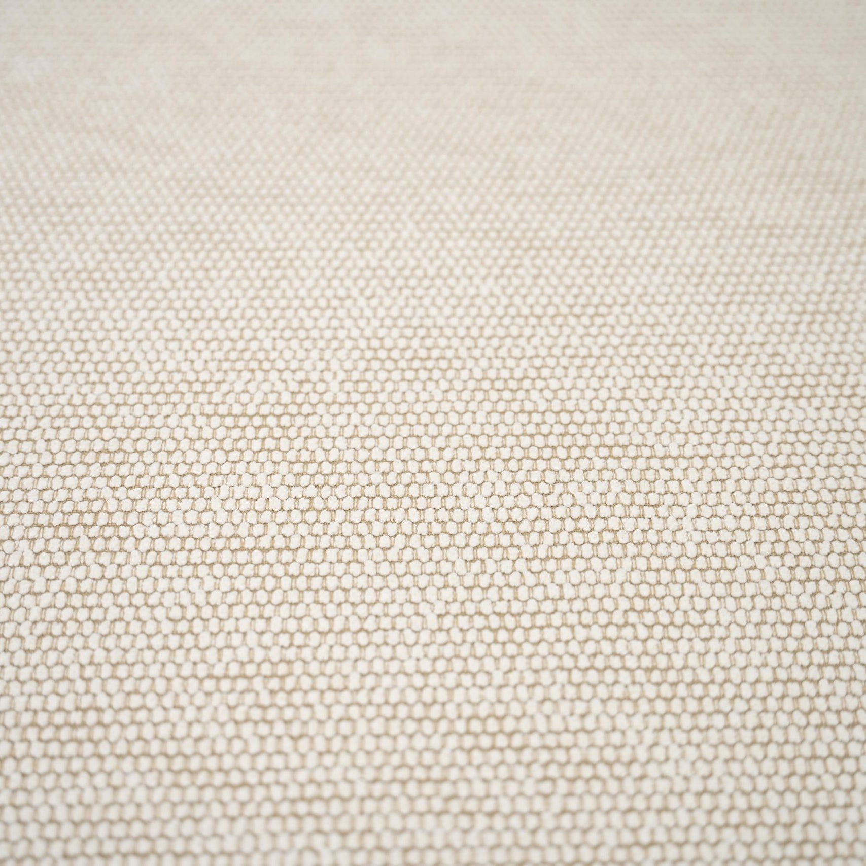 Sofa ogrodowa piankowa z funkcją spania w stylu nowoczesnym - organiczna bryła, tkanina Harris | Kamelia