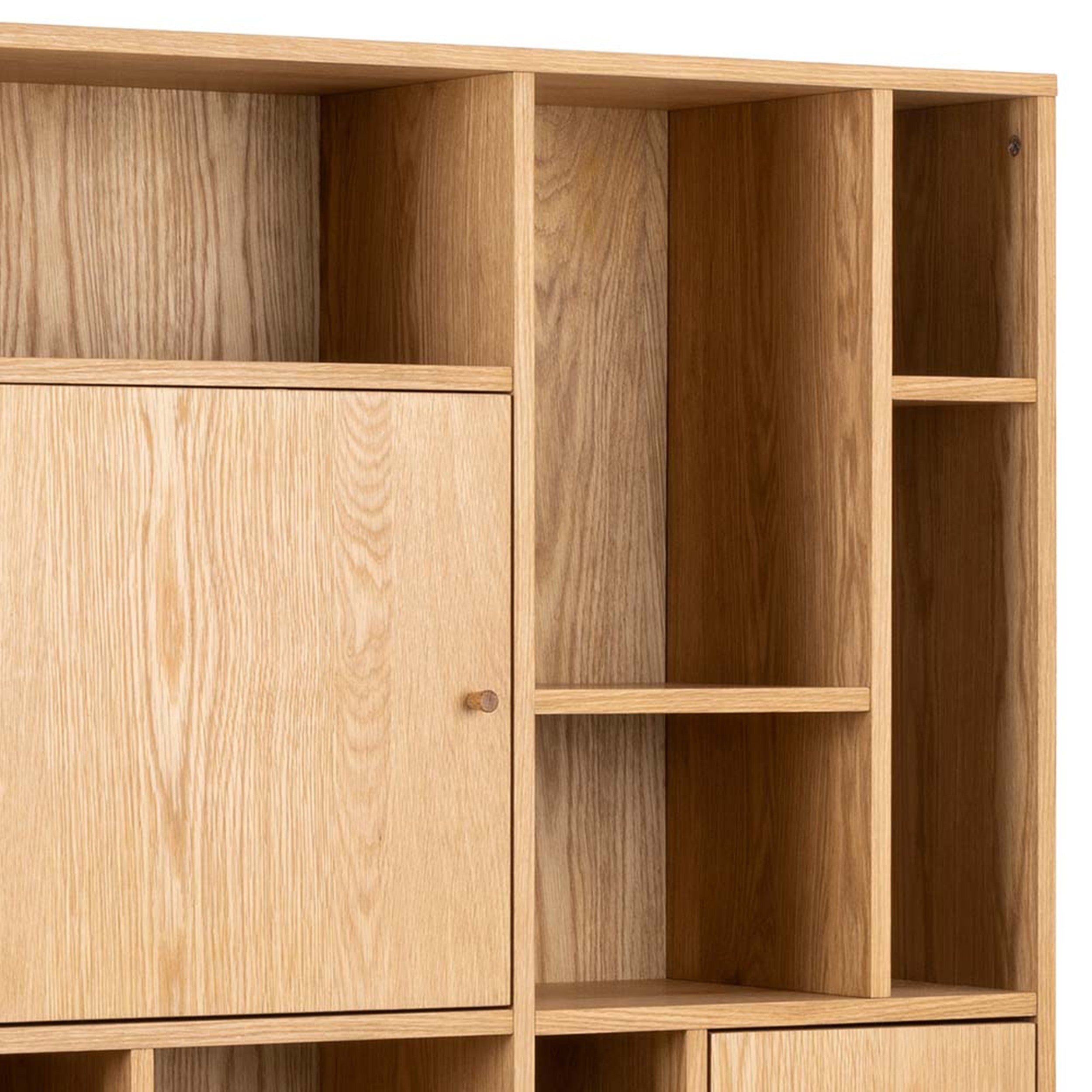 Regał do salonu 90x180 w stylu japandi - dąb olejowany, zamykane półki | Asymo