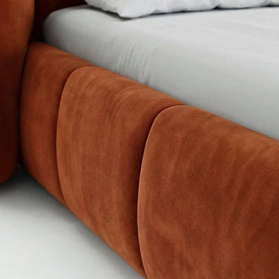 Łóżko tapicerowane pikowane z pojemnikiem w stylu soft modern | Ventara